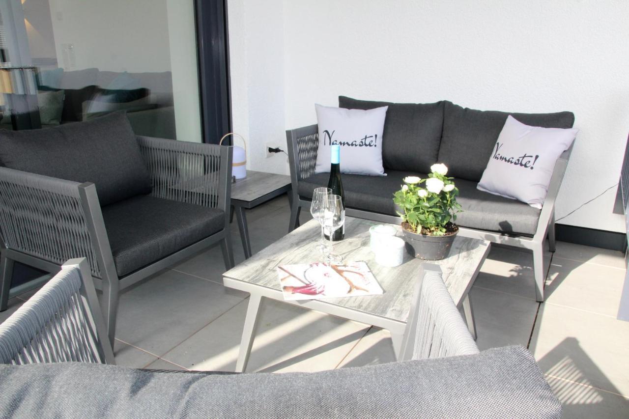 Mosel-Loggia - Luxusapartment -Terrass - Klimaanlage Трабен-Трарбах Екстериор снимка